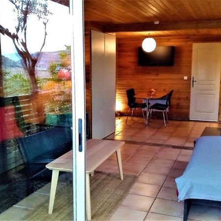 Studio 32m2 - dans propriété avec vue imprenable sur le Lac du Salagou Liausson Extérieur photo