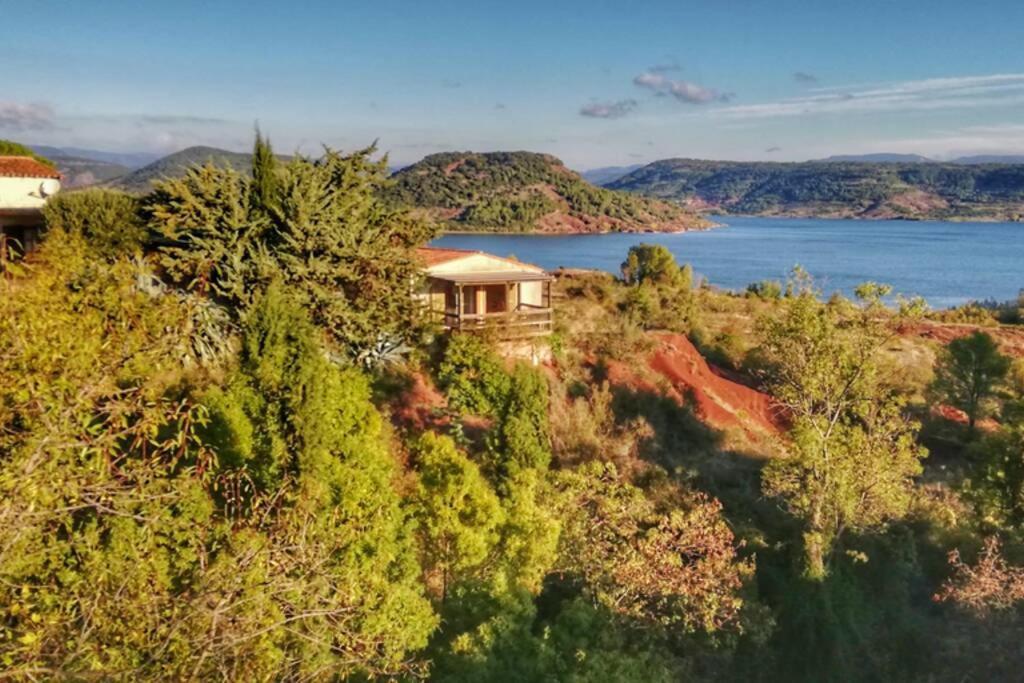Studio 32m2 - dans propriété avec vue imprenable sur le Lac du Salagou Liausson Extérieur photo