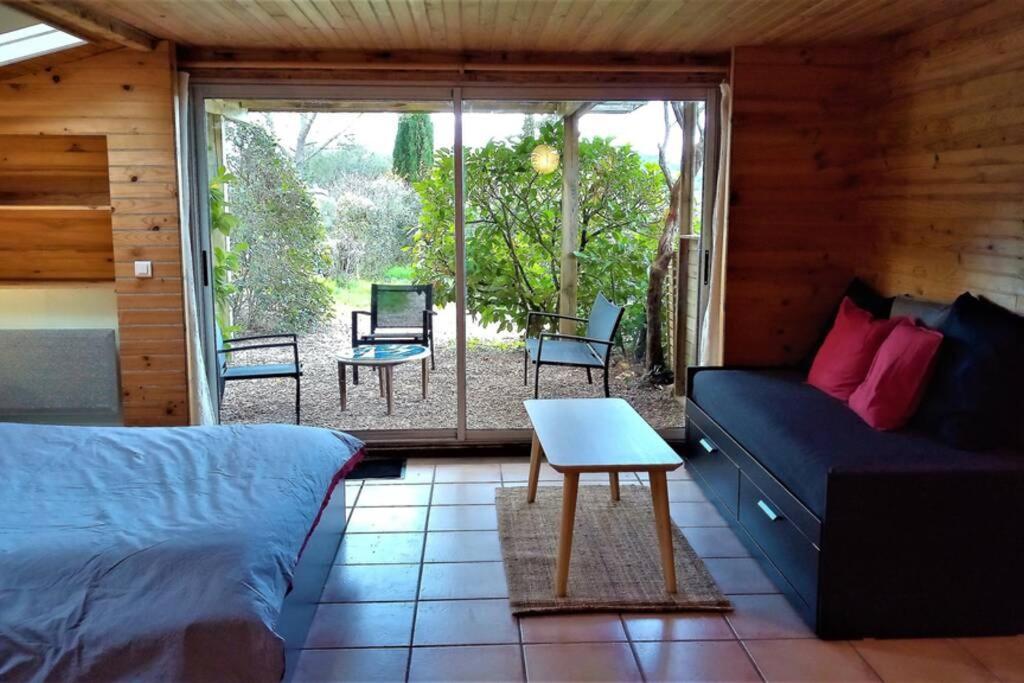 Studio 32m2 - dans propriété avec vue imprenable sur le Lac du Salagou Liausson Extérieur photo